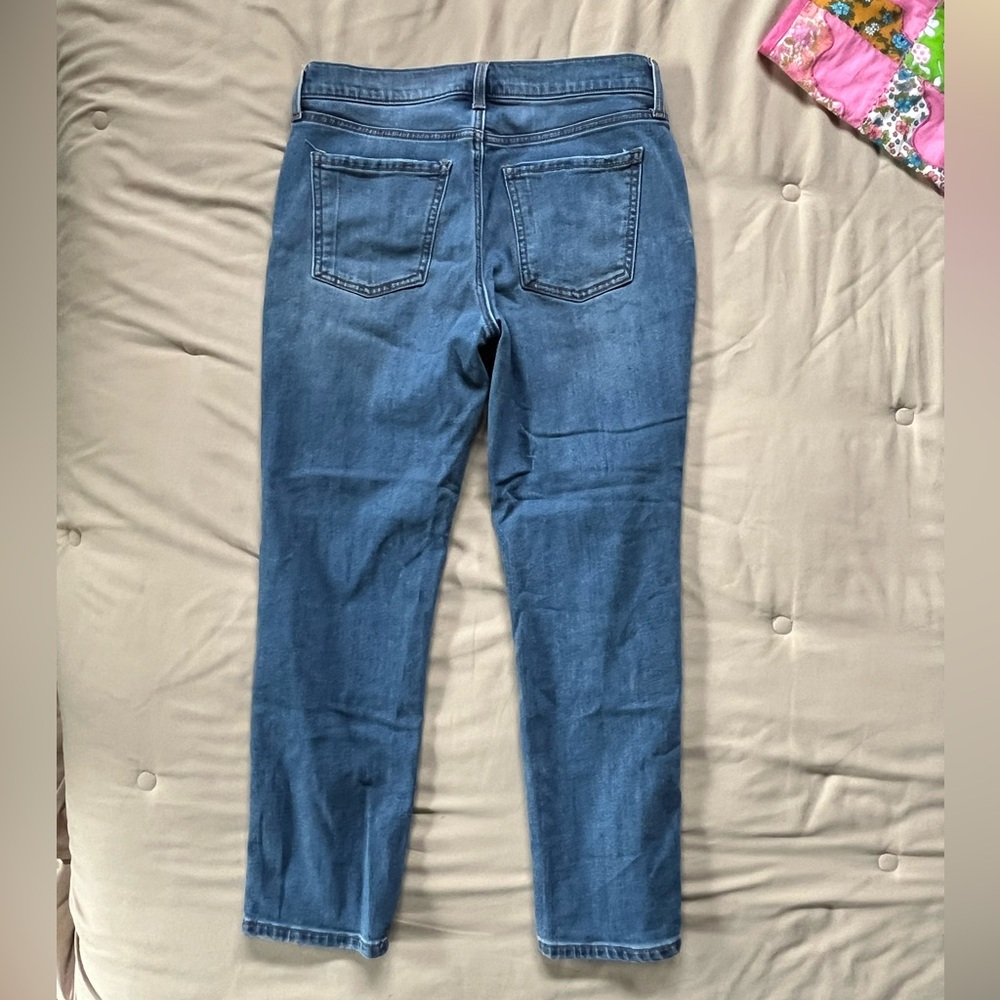 Old Navy women’s jeans, size 4